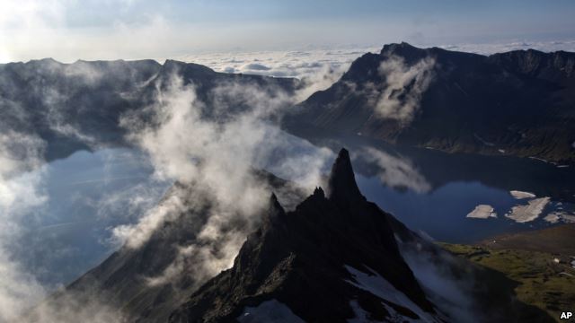 白头山(即长白山)即将喷发