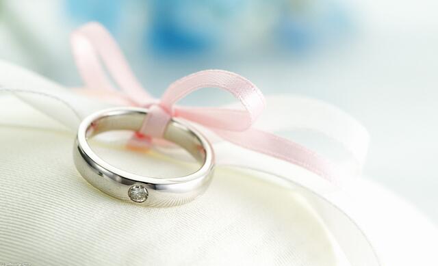 他其实没那么喜欢你 第59期:想要结婚的想法