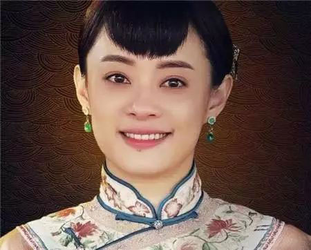 美国人管iPhone X的“齐刘海”叫什么？