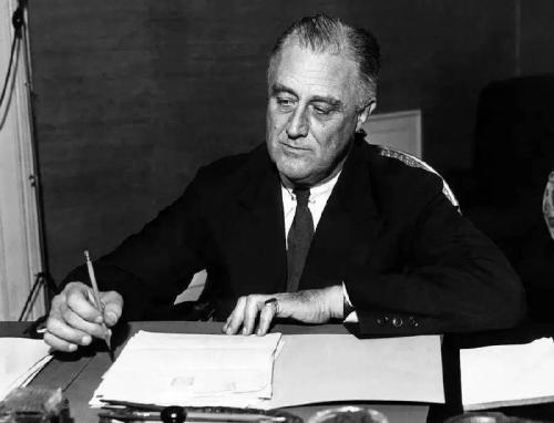 The Only Thing We Have to Fear Is Fear Itself 我们唯一应该害怕的是害怕本身 Franklin Roosevelt 富兰克林·罗斯福
