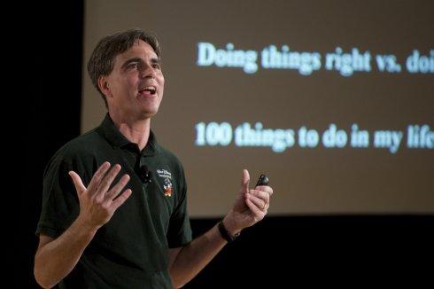 Living True to Your Dreams and Follow Your Passion 衷于梦想，追随热情 Randy Pausch 兰迪·波许