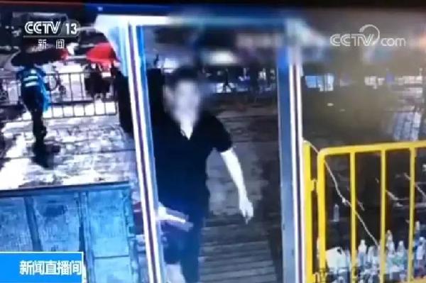 开3场演唱会抓3个逃犯 张学友成“逃犯克星”