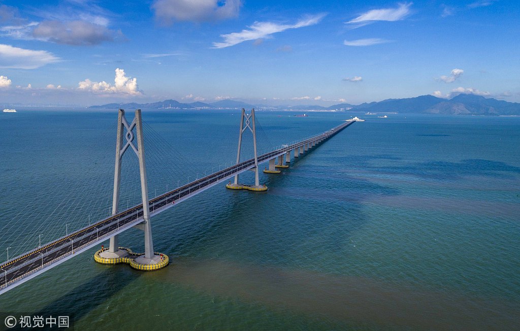 充分发挥粤港澳综合优势 建设一流湾区
