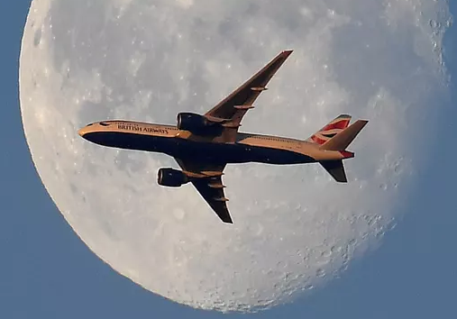调查显示 欧洲某些航空公司故意拉长航班时间