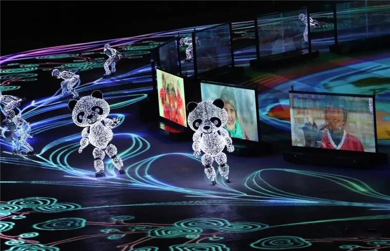 汉语盘点：2018中国媒体十大新词语