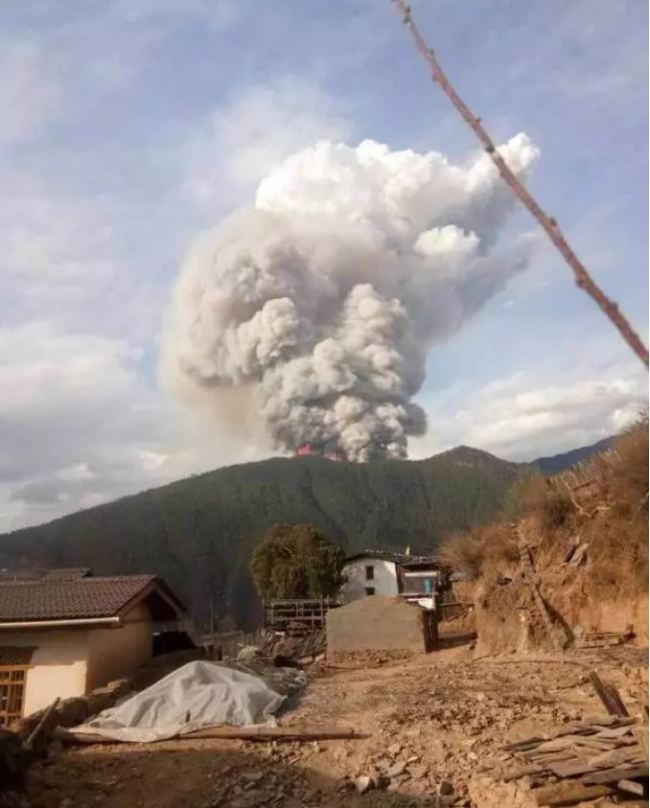 四川凉山森林火灾 30名扑火人员牺牲