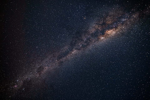 研究表明，银河系在数十亿年前吞并了另一个星系