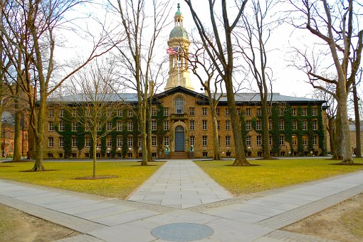 美国新闻学院排名：普林斯顿大学排第一