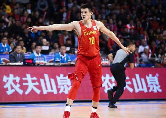 中国男篮周鹏因伤宣布退赛