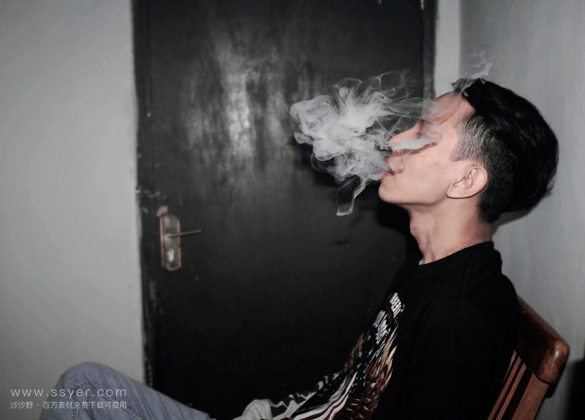 孩子们是什么时候开始吸烟的?